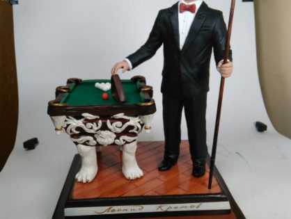 Сustom  statue – Billiards player