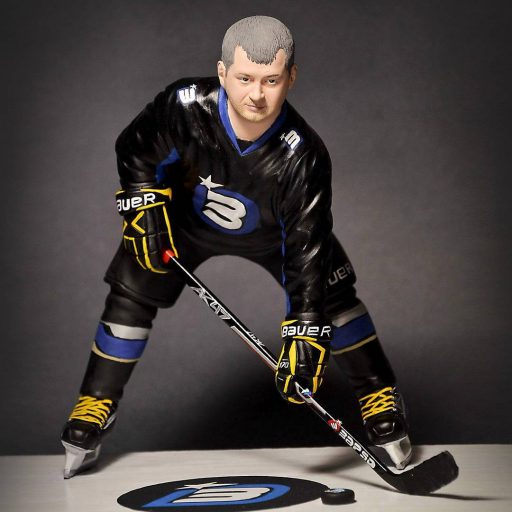 Сustom  sport statue – hockey player